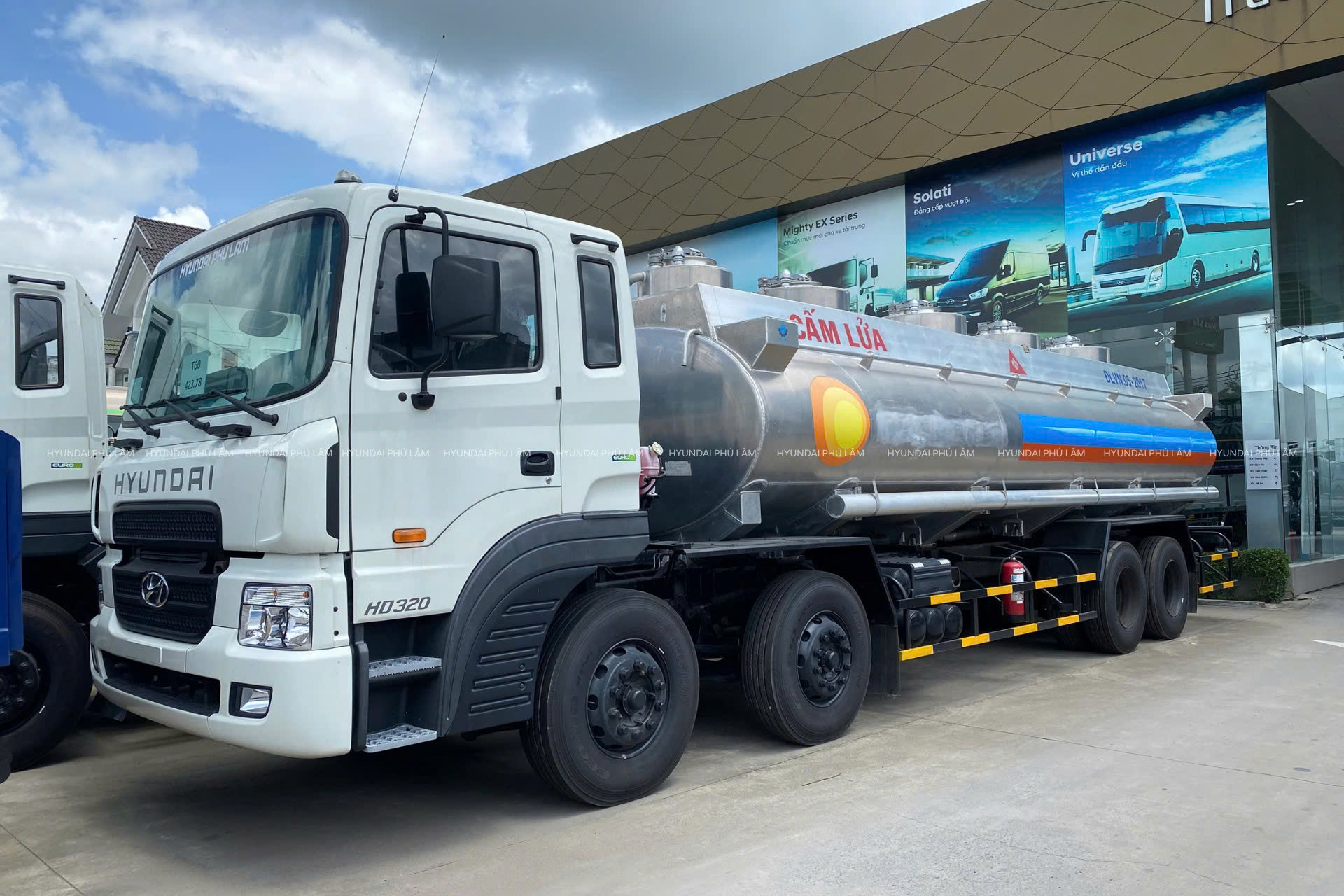 Hyundai HD320 Bồn nhiên liệu